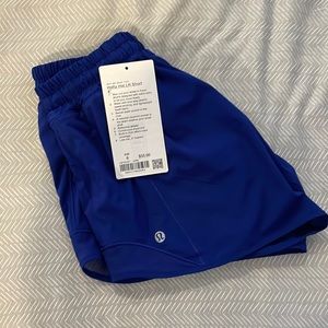 Lululemon hotty hot 4” LR short